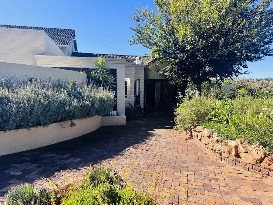 13 Bedroom Property for Sale in Wilkoppies North West